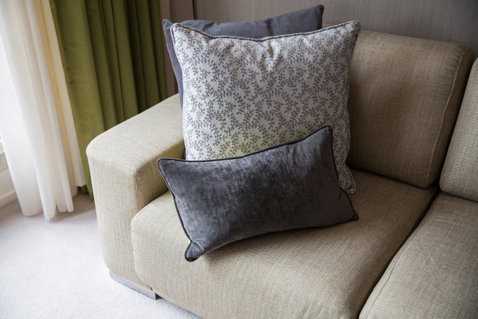 5 Things You Should Know Before Deep Cleaning Upholstery